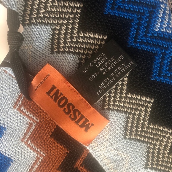 Missoni zig-zag pattern scarf - Picture 2 of 10